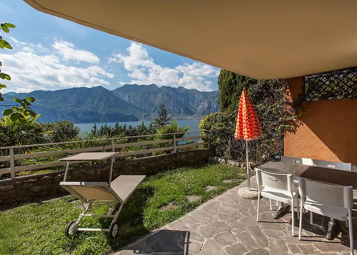 Parco Di Garda アパートホテル 4*