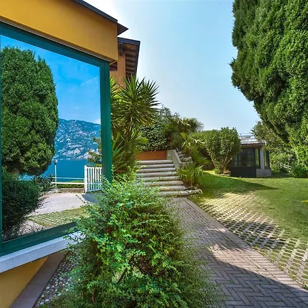 Parco Di Garda Апарт-отель Мальчезине