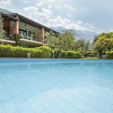 Parco Di Garda 4* Мальчезине